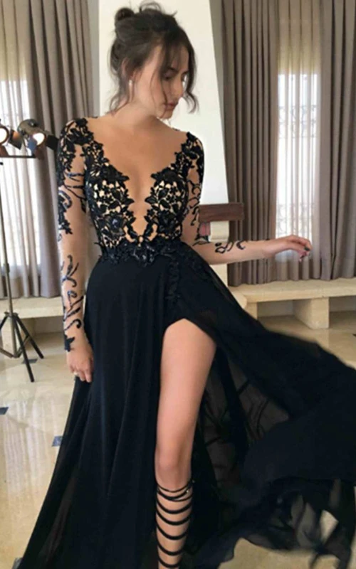 Vestido de gasa de corte A con escote en V profundo y mangas ilusión, con forro interior.