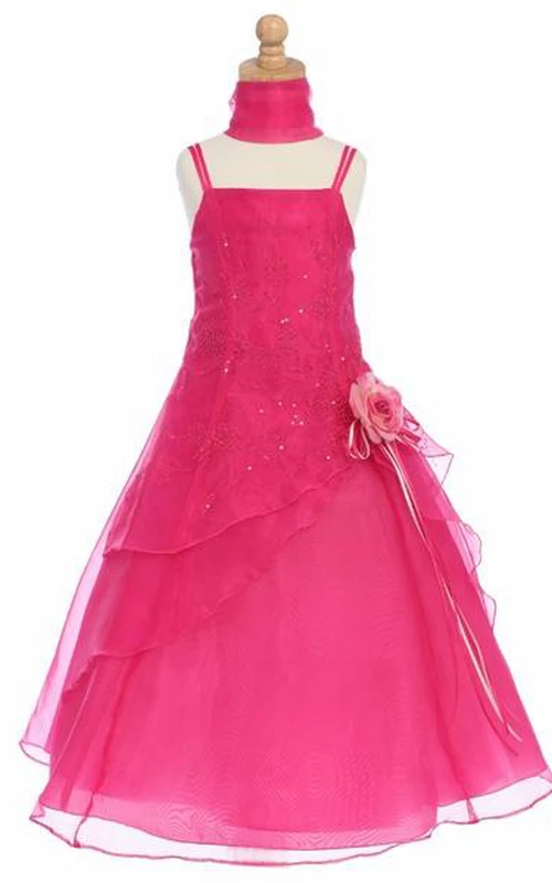 Robe de demoiselle d'honneur longue à bretelles, en organza fleuri, ornée de spaghettis et d'une cape à fines bretelles
