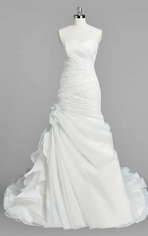 Sweetheart Mermaid Organza Wedding Dress Styles With Ruching and Ruffles