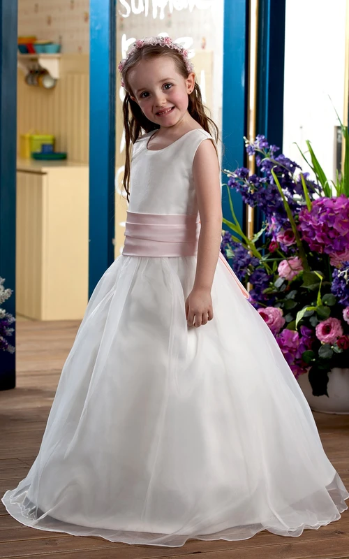 Dulce vestido de niña de las flores sin mangas con escote en V y silueta en línea A