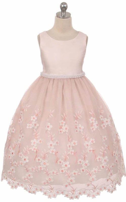 Robe de demoiselle d'honneur mi-longue en dentelle et organza à perles et à fleurs, avec ruban