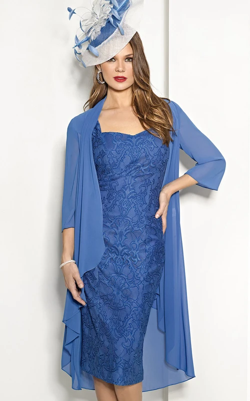 Etuikleid aus Chiffon, knielang, mit eckigem Ausschnitt, 3-4 Ärmeln und Applikationen – das perfekte Kleid für die Mutter der Braut