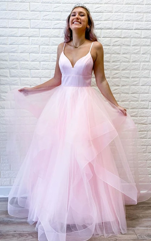 Bezauberndes, bodenlanges, ärmelloses A-Linien-Abendkleid aus Satintüll mit Rüschen
