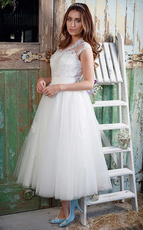 A-Line Tea-Length V-Neck Appliqued Cap-Sleeve Tulle & Lace Short Wedding Dress