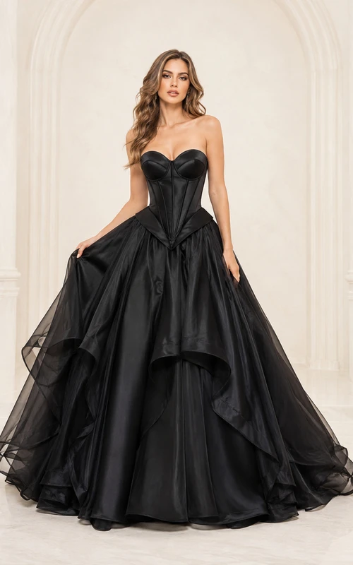 Dramatisches, mehrlagiges schwarzes Ballkleid, bodenlang, trägerlos, herzförmig, ärmellos, aus Tüll und Organza, luxuriös, romantisch, für Abschlussball, Abendveranstaltung, formelle Anlässe, Promi-Kleid