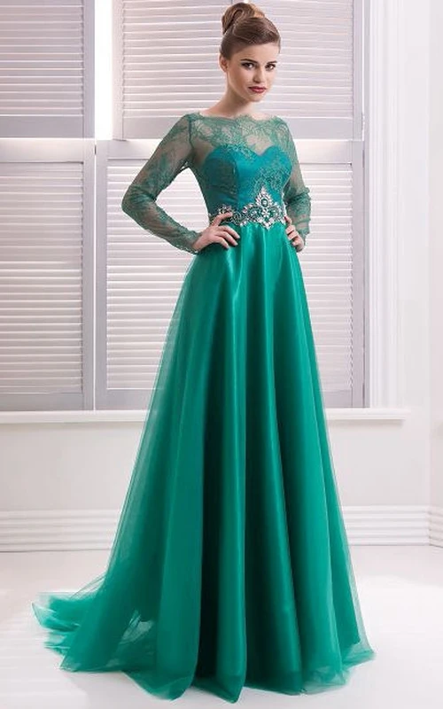 Robe trapèze longue à col montant et manches longues en tulle ornée de perles et de dentelle avec fermeture éclair