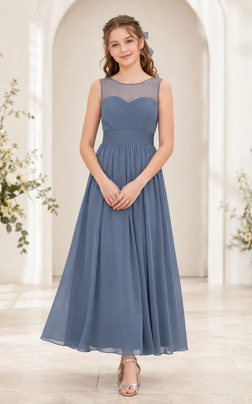 Vestido de dama de honor juvenil azul pizarra, corte en A, largo midi, sin mangas, con canesú ilusión, estilo romántico.