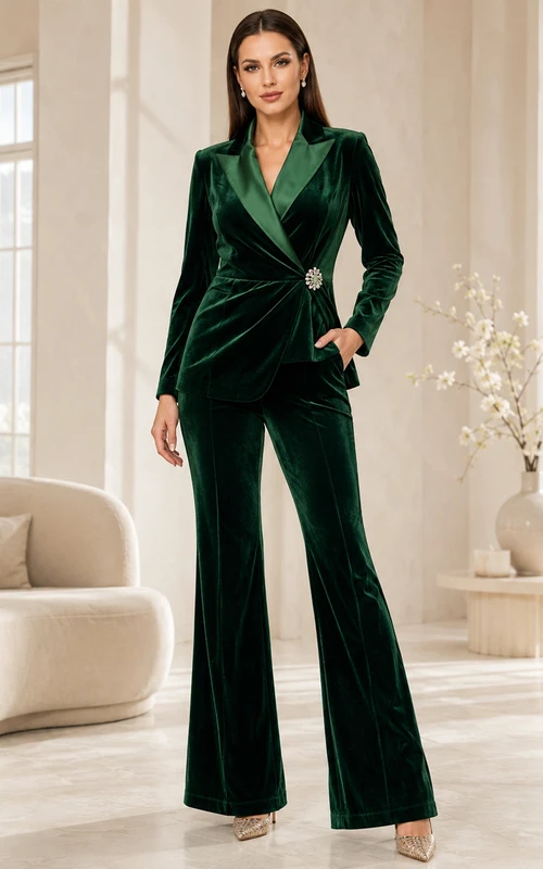 Mono formal de noche para madres, color verde esmeralda oscuro, con escote en V con muesca, manga larga, pernera ancha y broche.