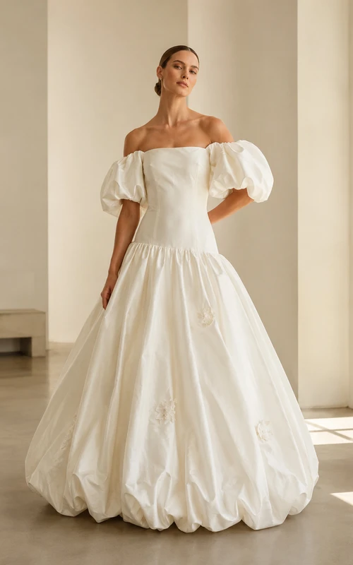 Robe de mariée longue en satin à épaules dénudées et manches bouffantes