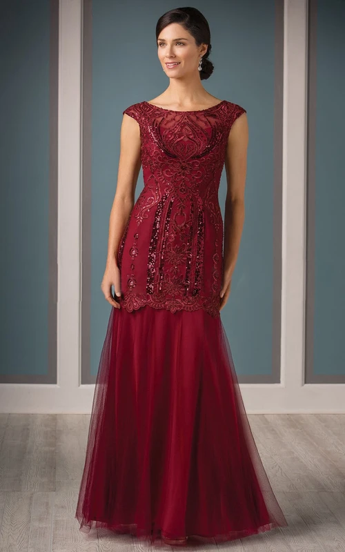 Robe longue à manches courtes pour la mère de la mariée, ornée de sequins et de broderies.