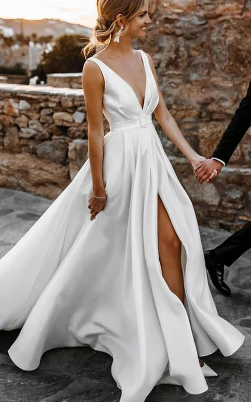 Trendiges, elegantes Chiffon-Hochzeitskleid mit V-Ausschnitt, sexy Schlitz vorne.