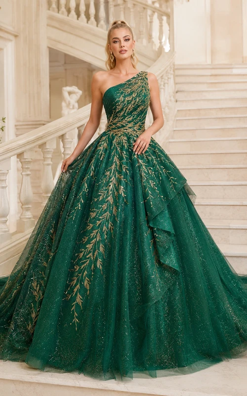 Vestido de quinceañera de princesa de lujo con un solo hombro, bordado, color verde oscuro y dorado, con cola de capilla.