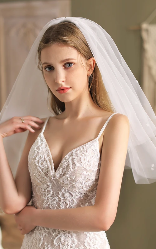 Voile court à deux niveaux, style simple et doux