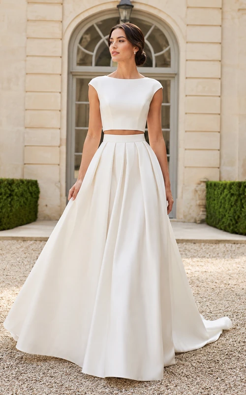 Robe deux pièces à jupe plissée style bateau, style cour européenne