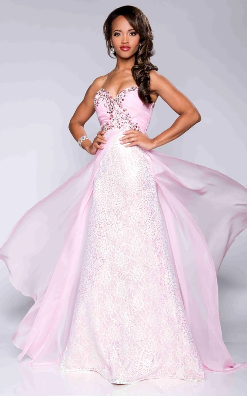 Robe trapèze longue sans manches en dentelle et mousseline de soie à décolleté cœur et dos corset croisé
