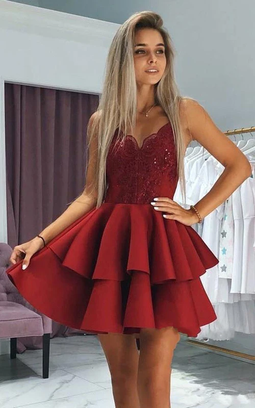 Satin-Abendkleid in A-Linie, rückenfrei, ärmellos, mit Reißverschluss, Spitze und Stufen