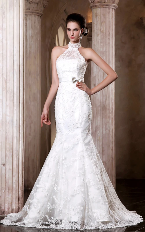 Robe sirène élégante sans manches brodée avec ceinture à nœud