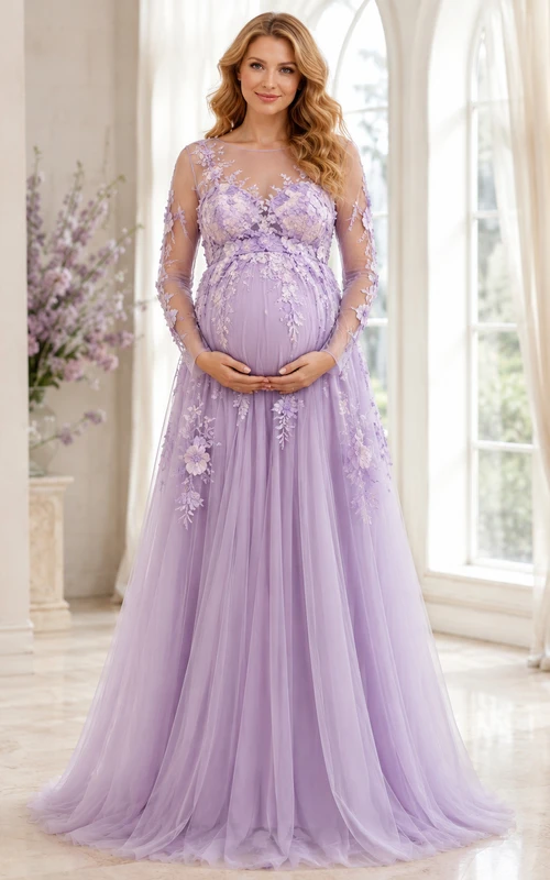 Robe de maternité lavande illusion à manches longues en dentelle florale et tulle, coupe trapèze, longueur au sol