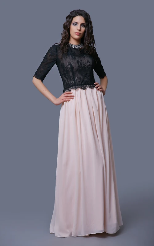 Robe longue trapèze en dentelle et mousseline, manches mi-longues et col orné de bijoux