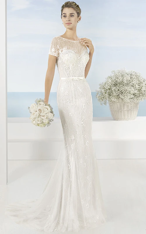 Vestido de novia de tul de manga corta con escote redondo y encaje, largo hasta el suelo