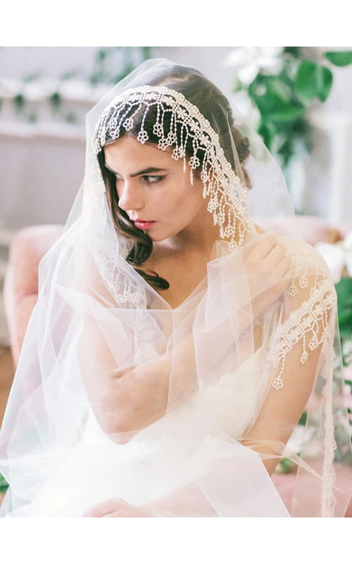 Voile de mariée bohème en tulle avec application de dentelle