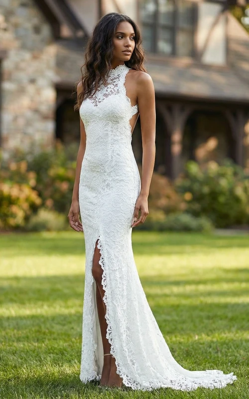 Robe de mariée moderne en dentelle à col montant - Robe fourreau sans manches avec fente latérale haute