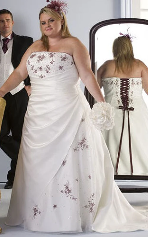 Vestido de novia palabra de honor de tafetán envuelto en tul con cordones y bordados