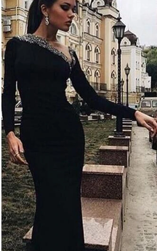Modernes Meerjungfrauen-Abendkleid mit schwarzen Kristallen und langen Ärmeln