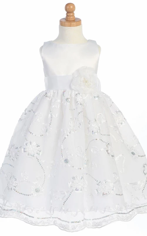 Teelanges ärmelloses Blumenmädchenkleid aus Tüll und Satin mit Schleife