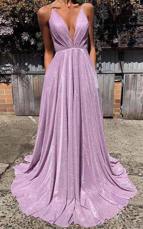 Robe de bal sexy à décolleté plongeant, coupe empire et traîne.