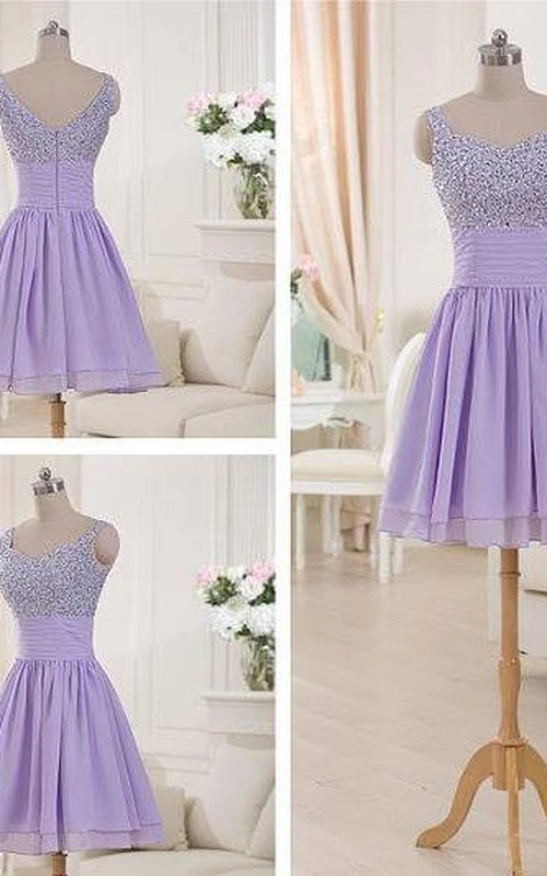 Robe de bal élégante à fines bretelles et sequins en mousseline de soie pour les fêtes de fin d'année