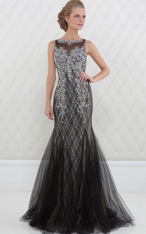 Vestido de fiesta largo sin mangas con escote barco y detalles de encaje, estilo trompeta, con cuentas y cuello de tul.