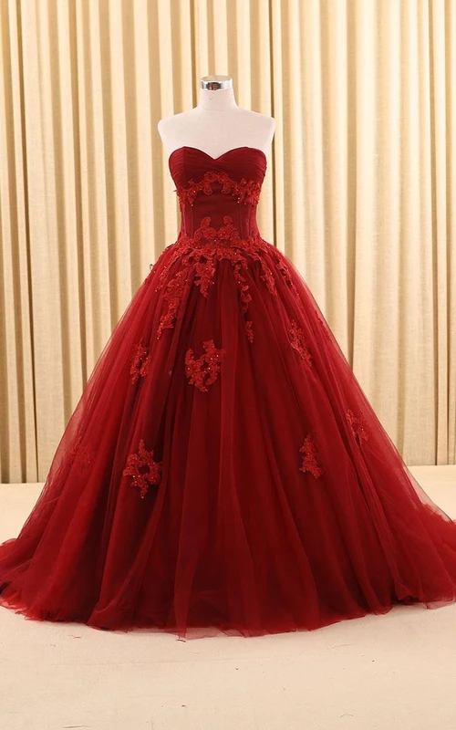 Ballkleid, bodenlang, herzförmiger Ausschnitt, Applikationen, Schleppe, Reißverschluss, Korsettrücken, Tüllspitze