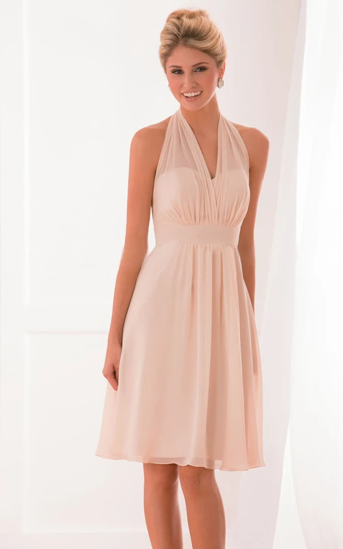 Robe de demoiselle d'honneur dos nu à col en V et longueur genou avec plis