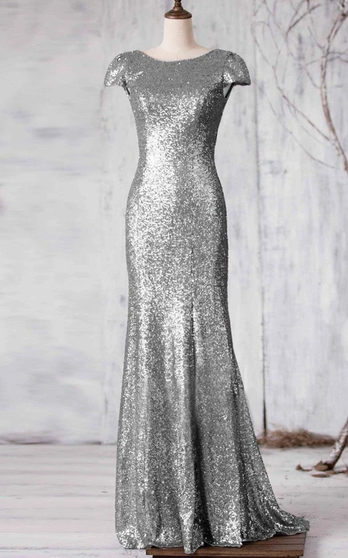 Vestido largo de sirena con lentejuelas integrales y mangas cortas estilo barco