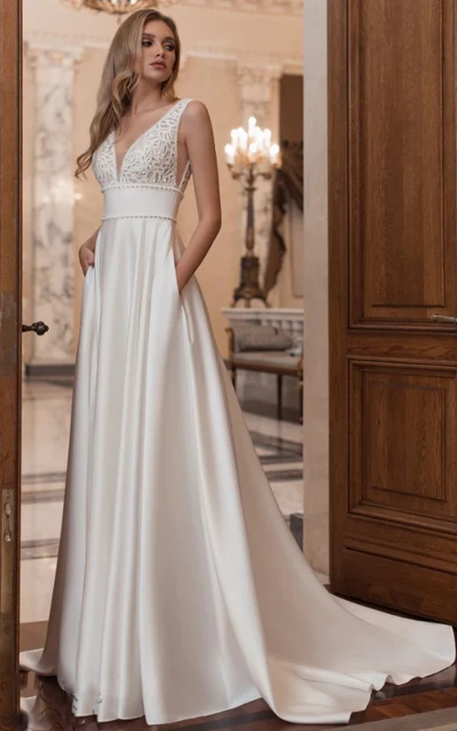 Elegantes, ärmelloses A-Linien-Brautkleid aus Satin mit V-Ausschnitt und tiefem V-Ausschnitt am Rücken