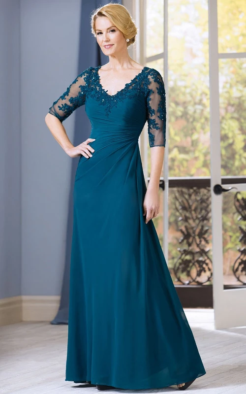 Vestido largo de manga corta con escote en V, lentejuelas y apliques, ideal para la madre de la novia.