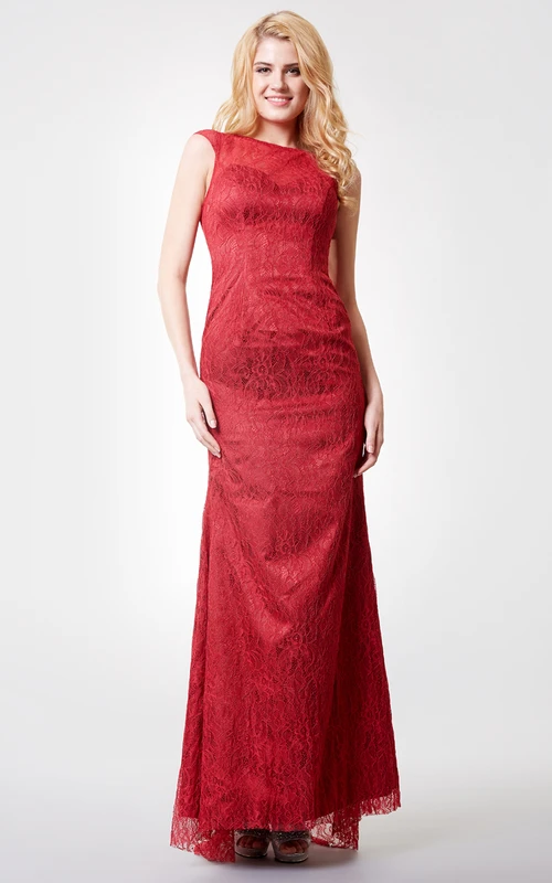 Robe longue en dentelle charmante avec encolure bijou
