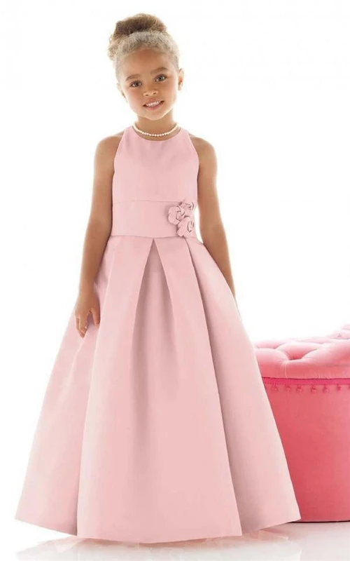 Robe de bal en satin plissée à épaules dénudées et ornée de bijoux pour demoiselle d'honneur