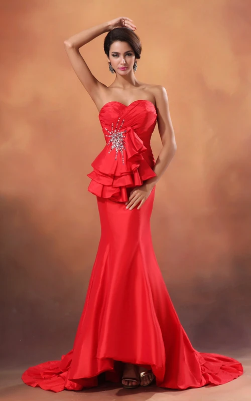 Vestido de sirena sexy de tafetán con escote corazón, lentejuelas y abertura en la espalda.