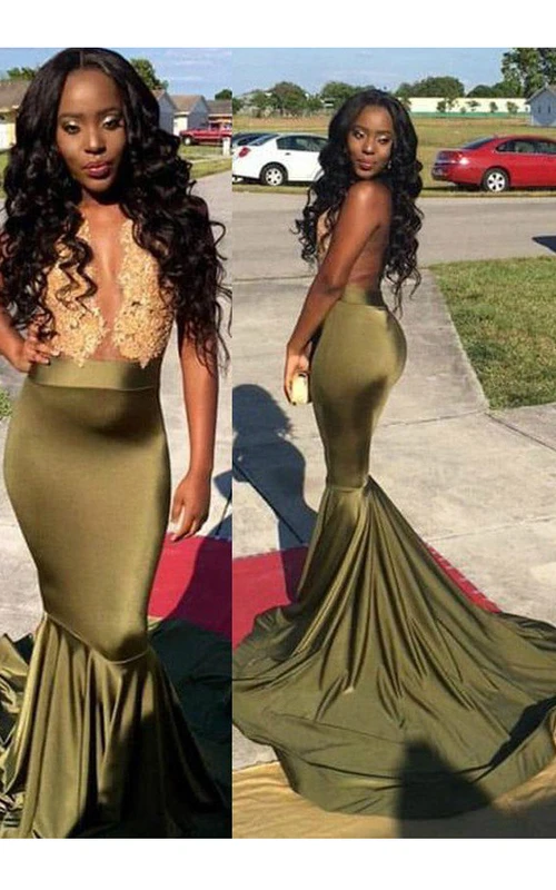 Vestido de sirena de satén sin mangas con escote redondo y efecto ilusión