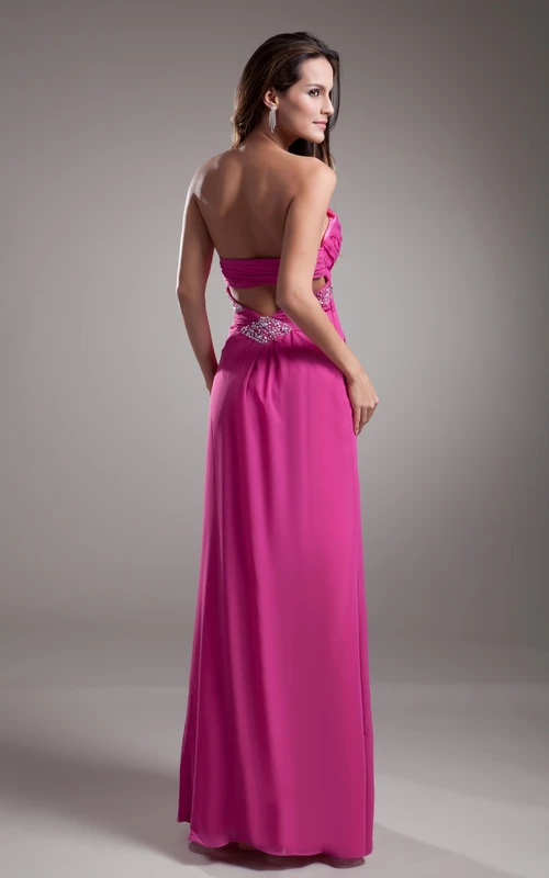 Chiffonkleid im Empire-Stil mit herzförmigem Ausschnitt, Falten und Perlenstickerei