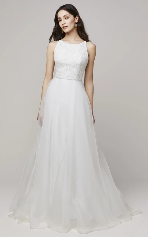 Sexy vestido de novia de encaje con escote barco y corte en A con cola