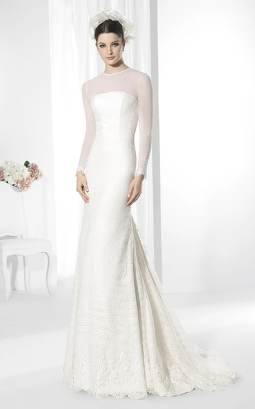 Maxi-Hochzeitskleid mit hohem Kragen, Applikationen und langen Ärmeln aus Spitze