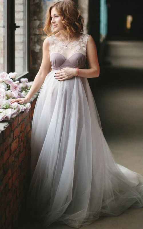 Robe en dentelle à manches chauve-souris avec appliques