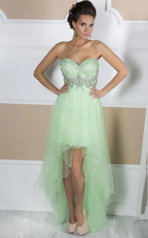 Robe trapèze asymétrique à traîne courte et longue, décolleté cœur, sans manches, en tulle, perles et volants, dos nu
