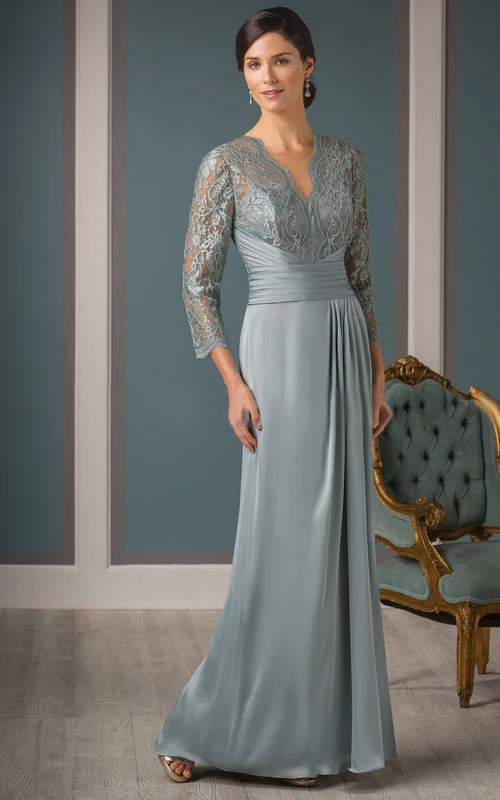 Vestido largo de manga 3-4 para la madre de la novia con pliegues y espalda en V.