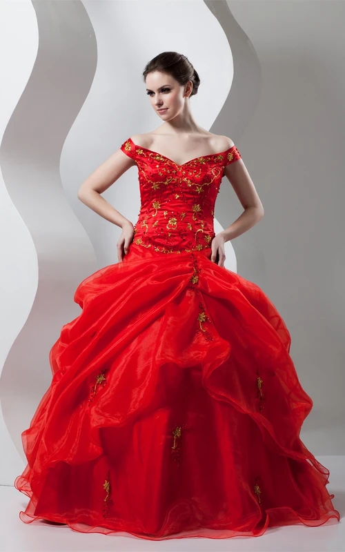 Robe de bal à épaules dénudées, ornée de broderies et de perles