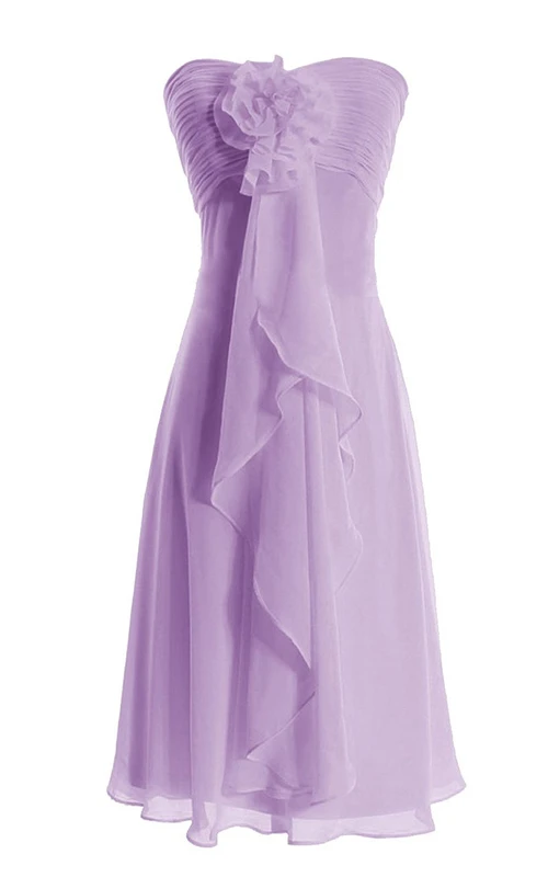 Elegantes, teelanges, drapiertes A-Linien-Kleid mit Blumenmuster
