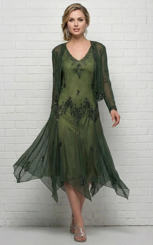 Robe cocktail vert forêt à perles, style vintage, avec veste transparente et ourlet asymétrique